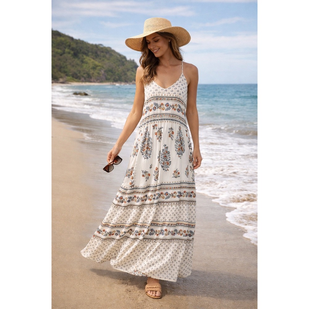 Old Navy Womens Boho Floral Medallion Maxi Dress White Blue Red Large V-Neck - Picture 3 of 16